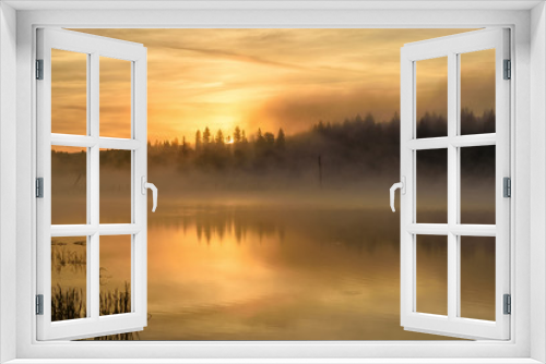 Fototapeta Naklejka Na Ścianę Okno 3D - lake sunrise fog golden