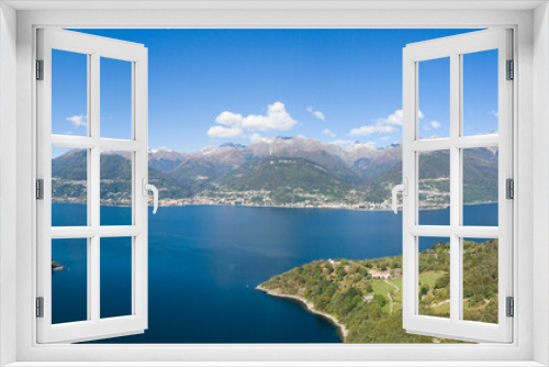 Fototapeta Naklejka Na Ścianę Okno 3D - Vista aerea sul lago di Como - Baia di Piona 