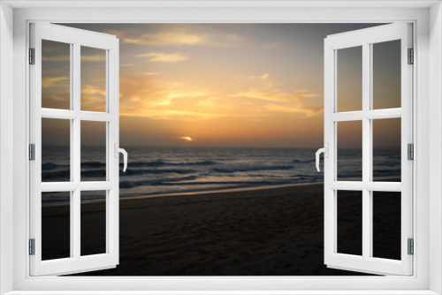 Fototapeta Naklejka Na Ścianę Okno 3D - Sunset time at Atlantic Ocean coast near Albufeira, Portugal