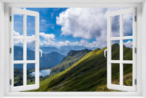 Fototapeta Naklejka Na Ścianę Okno 3D - Lake Seealpsee in the Allgau Alps above of Oberstdorf, Germany.