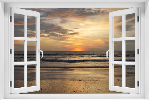 Fototapeta Naklejka Na Ścianę Okno 3D - Sunset on the beach of Goa.India  