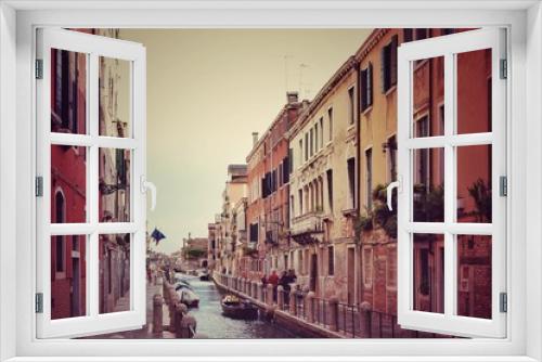 Fototapeta Naklejka Na Ścianę Okno 3D - Beautiful style vintage Venice in Italy