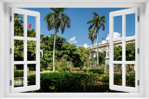 Fototapeta Naklejka Na Ścianę Okno 3D - Plaza de Armas - Havana, Cuba