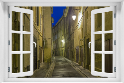 Fototapeta Naklejka Na Ścianę Okno 3D - small alley by night in Aix