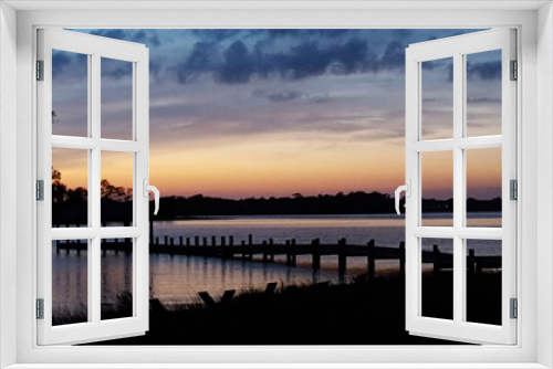 Fototapeta Naklejka Na Ścianę Okno 3D - Sunset by the dock