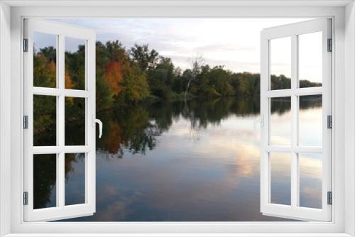 Fototapeta Naklejka Na Ścianę Okno 3D - Herbstliche Donau