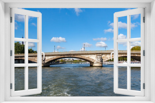 Fototapeta Naklejka Na Ścianę Okno 3D - PARIS, FRANCE- circa april 2016. Lena bridge, Between the Trocadero Square and the Eiffel Tower on the River Seine