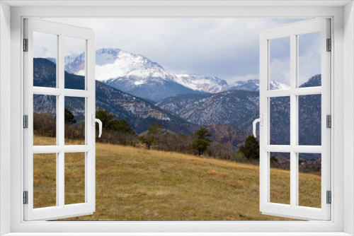 Fototapeta Naklejka Na Ścianę Okno 3D - Pikes Peak from Red Rocks Canyon