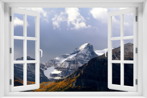 Fototapeta Naklejka Na Ścianę Okno 3D - canada mountains
