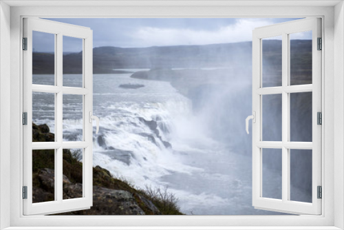 Fototapeta Naklejka Na Ścianę Okno 3D - Beautiful big Gullfoss waterfall in Iceland