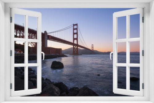 Fototapeta Naklejka Na Ścianę Okno 3D - Dusk scene of Golden gate bridge at San Francisco bay California USA America