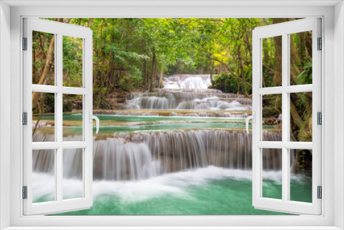 Fototapeta Naklejka Na Ścianę Okno 3D - Huai Mae Kamin waterfall