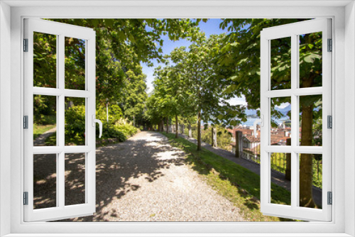 Fototapeta Naklejka Na Ścianę Okno 3D - View to Lucerne lake, Switzerland