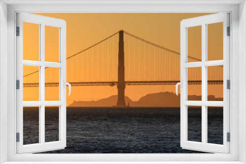 Fototapeta Naklejka Na Ścianę Okno 3D - Sunset at the Golden Gate Bridge