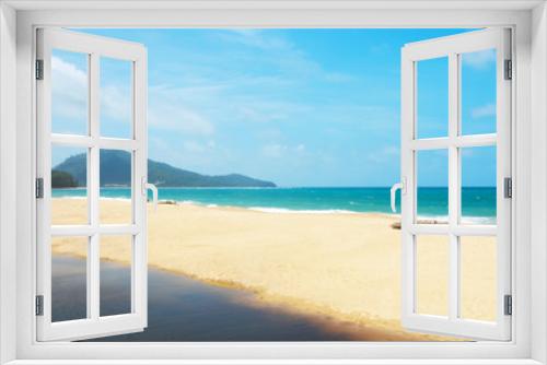 Fototapeta Naklejka Na Ścianę Okno 3D - Mai Khao Beach.