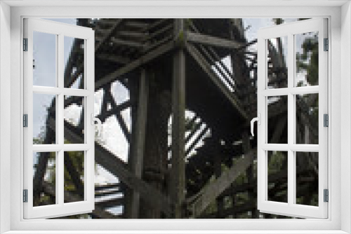 Fototapeta Naklejka Na Ścianę Okno 3D - forest ranger wood post outpost tower in jungle