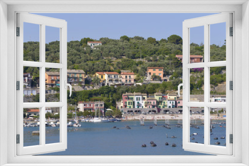 Fototapeta Naklejka Na Ścianę Okno 3D - Coastline and beach of Portovenere (or Porto Venere), is a town and comune located on the Ligurian coast of Italy in the province of La Spezia