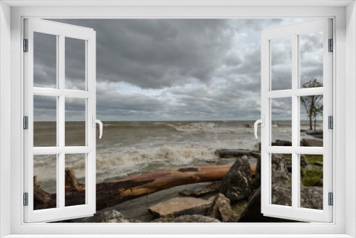 Fototapeta Naklejka Na Ścianę Okno 3D - Windy day on Lake Erie