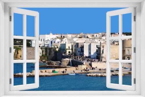 Fototapeta Naklejka Na Ścianę Okno 3D - Veduta della Città di Otranto sul mare