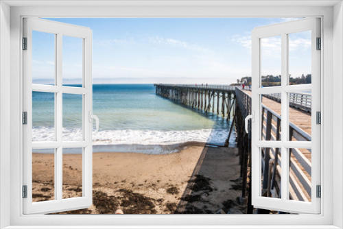 Fototapeta Naklejka Na Ścianę Okno 3D - San Simeon Pier in California, USA