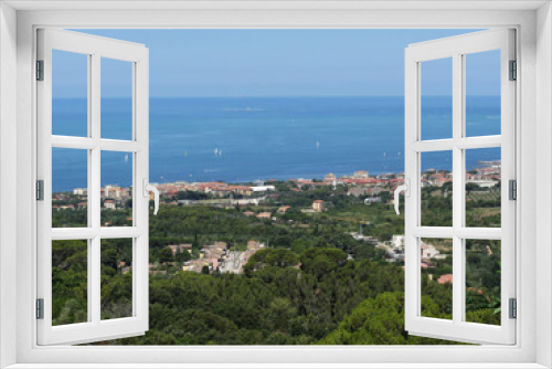 Fototapeta Naklejka Na Ścianę Okno 3D - Spectacular aerial panorama of Livorno city made from the nearby hills of Montenero on sunny day, Tuscany Italy