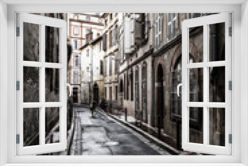 Fototapeta Naklejka Na Ścianę Okno 3D - Street view in the downtown of Toulouse