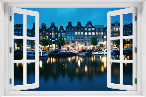 Fototapeta Naklejka Na Ścianę Okno 3D - night view of Amsterdam, Holland