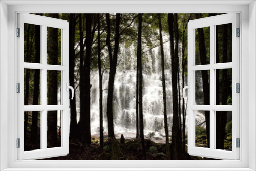 Fototapeta Naklejka Na Ścianę Okno 3D - Waterfall in Tasmania