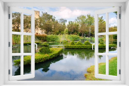 Fototapeta Naklejka Na Ścianę Okno 3D - Columbus Topiary Garden