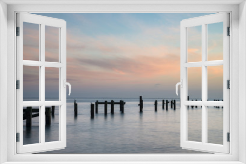 Fototapeta Naklejka Na Ścianę Okno 3D - Beautiful landscape image of colorful sunrise over ocean and der
