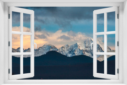 Fototapeta Naklejka Na Ścianę Okno 3D - View to Tatry mountains.