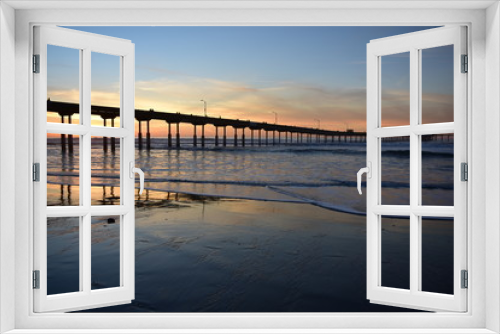 Fototapeta Naklejka Na Ścianę Okno 3D - Sunset at Ocean Beach Pier CA
