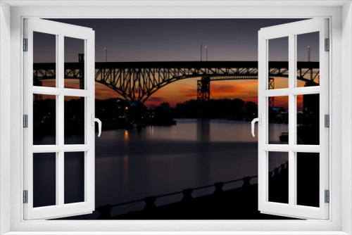 Fototapeta Naklejka Na Ścianę Okno 3D - Sunset - Bridges and the Cuyahoga River - Cleveland, Ohio