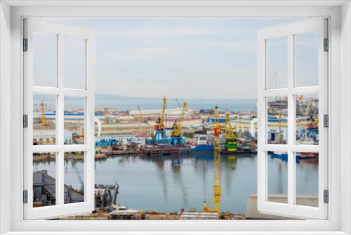 Fototapeta Naklejka Na Ścianę Okno 3D - Industrial port, Baku