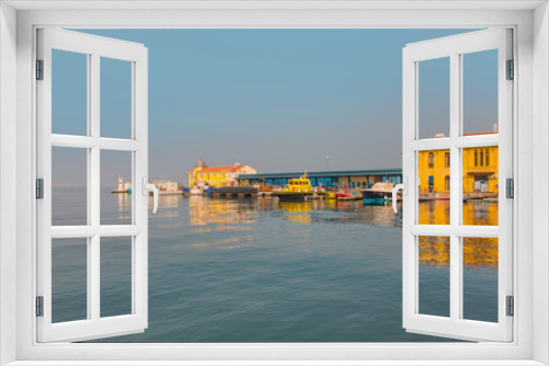 Fototapeta Naklejka Na Ścianę Okno 3D - A view from Kordon to Pasaport Pier in Izmir