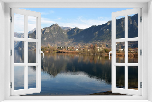 Fototapeta Naklejka Na Ścianę Okno 3D - A view of Lake Idro in the mountains of the Valle Sabbia - Bresc