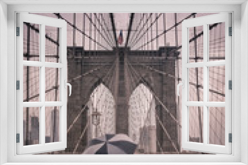 Fototapeta Naklejka Na Ścianę Okno 3D - Rainy Morning on the Brooklyn Bridge - New York City