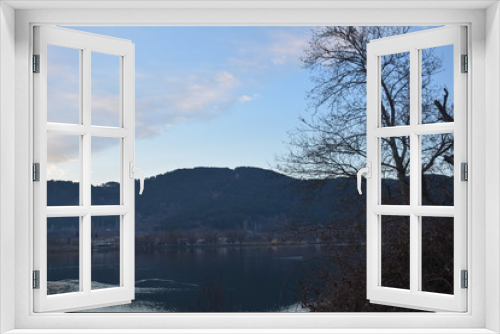 Fototapeta Naklejka Na Ścianę Okno 3D - Lakeside