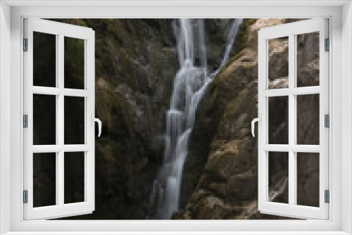 Fototapeta Naklejka Na Ścianę Okno 3D - Mourao waterfalls
