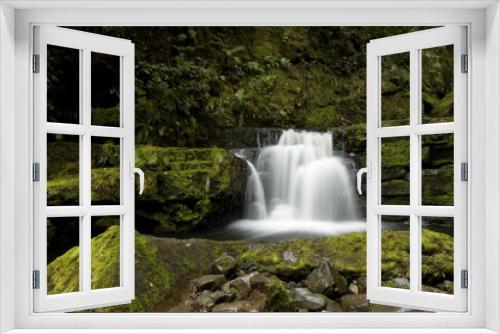 Fototapeta Naklejka Na Ścianę Okno 3D - Waterfall in the Catlins Coast of New Zealand