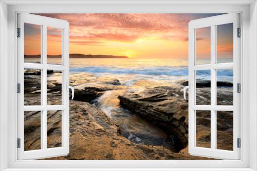 Fototapeta Naklejka Na Ścianę Okno 3D - Sunrise Pearl Beach Australia