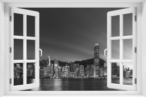 Fototapeta Naklejka Na Ścianę Okno 3D - Panorama of Victoria Harbor in Hong Kong city at dusk