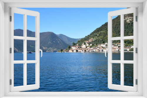 Fototapeta Naklejka Na Ścianę Okno 3D - The town of Peschiera to Montisola on Lake Iseo