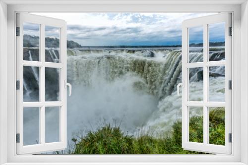 Fototapeta Naklejka Na Ścianę Okno 3D - Argentinian Side of Iguazu Falls
