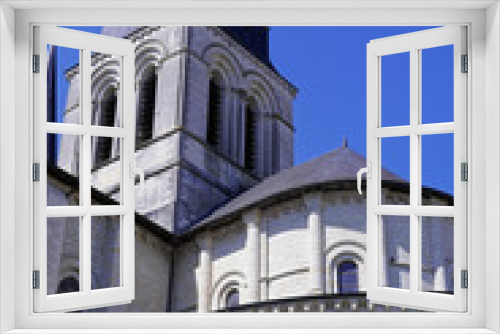 Fototapeta Naklejka Na Ścianę Okno 3D - Chevet de l'église à l'abbaye de Fontevraud, France