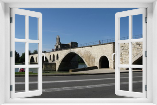 Fototapeta Naklejka Na Ścianę Okno 3D - Medieval stone Benezet bridge in Avignon