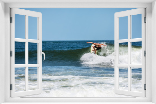 Fototapeta Naklejka Na Ścianę Okno 3D - Surfing Action Belmar