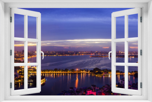 Fototapeta Naklejka Na Ścianę Okno 3D - Hanoi cityscape at twilight at West Lake