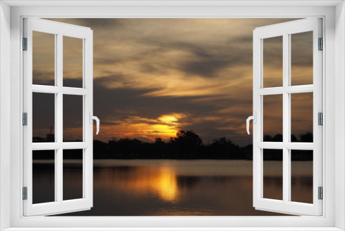 Fototapeta Naklejka Na Ścianę Okno 3D - sunset on the lake