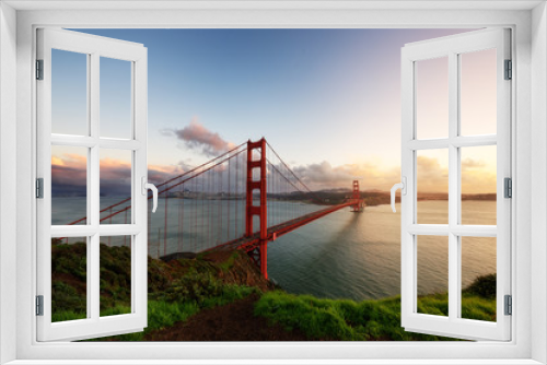 Fototapeta Naklejka Na Ścianę Okno 3D - Golden Gate bridge at San Francisco, USA
